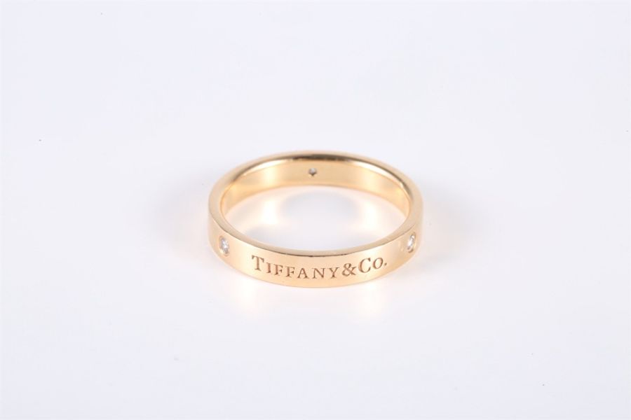 TIFFANY&CO(蒂芙尼) 18K玫瑰金 鑽石 玫瑰金 經典款band 窄版三鑽戒指 18K-4