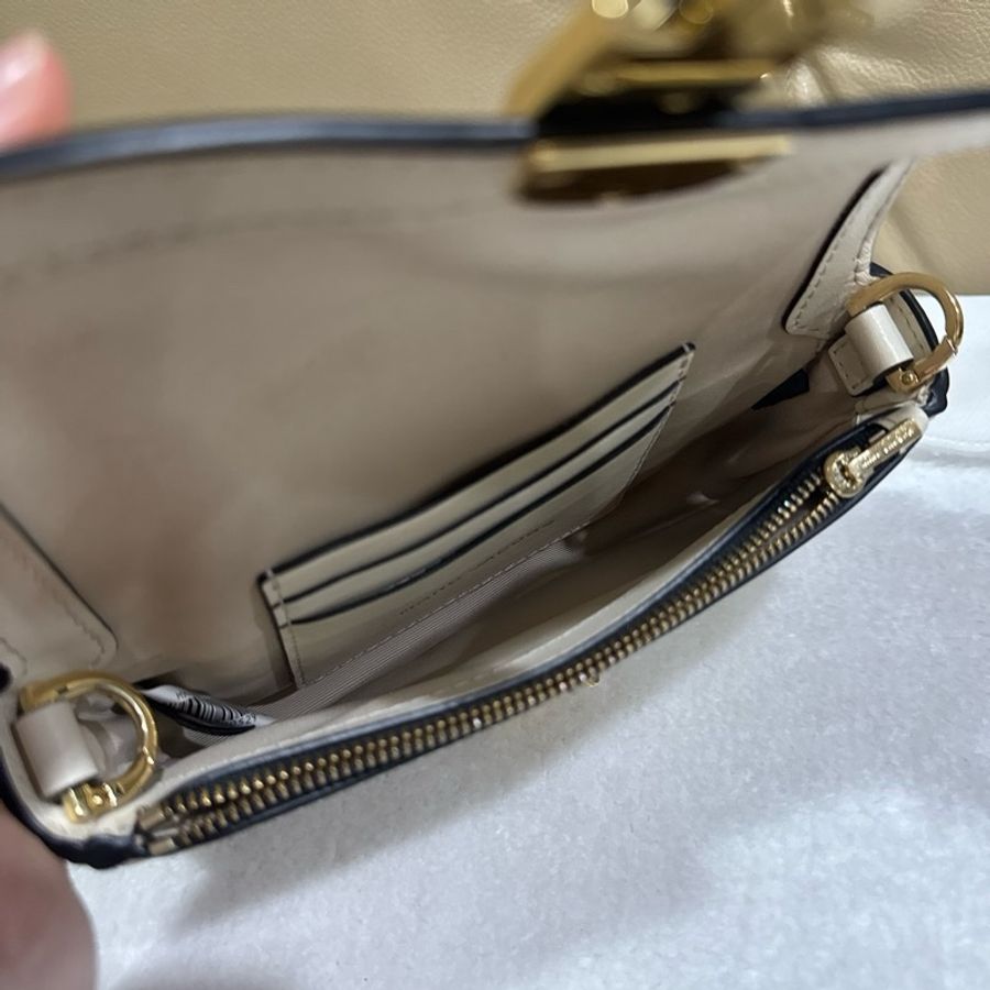 MARC JACOBS THE J MARC MINI牛皮翻蓋兩用包 象牙白-3