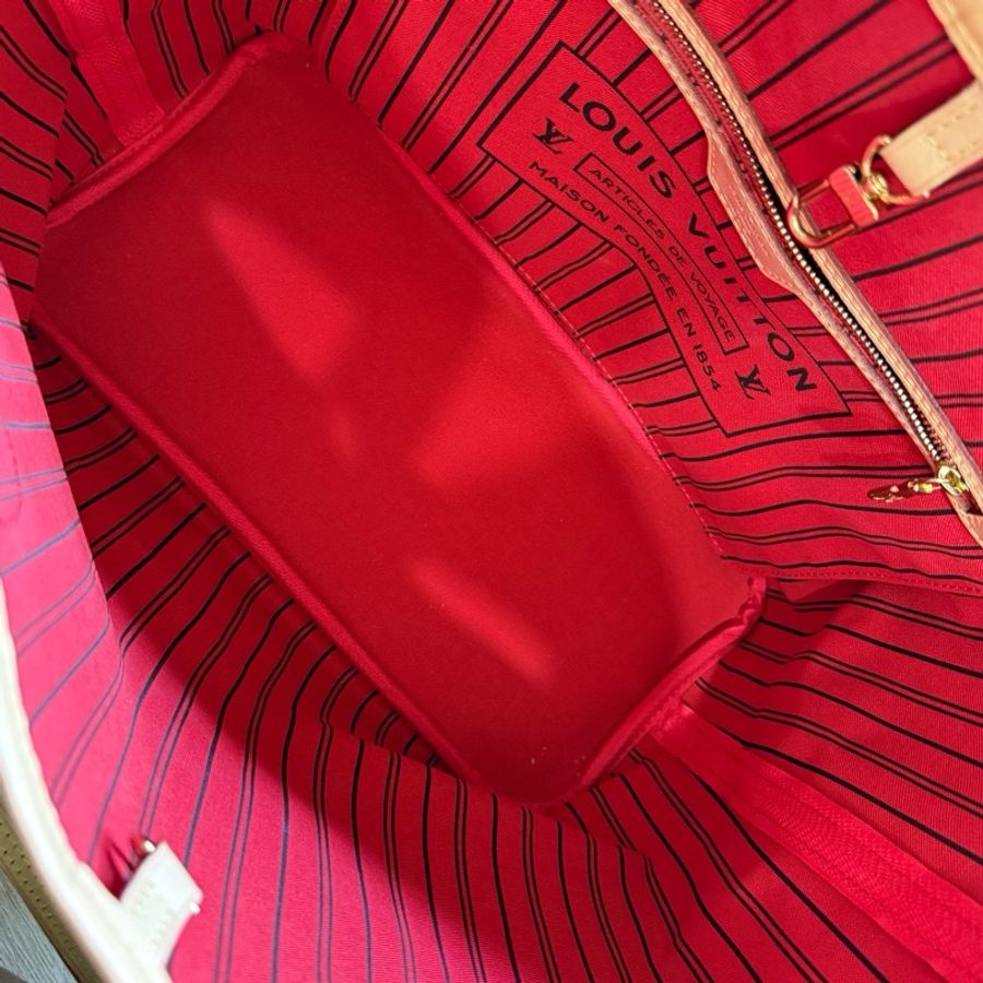 LV M46987 NEVERFULL MM 老花內櫻桃紅色中款 購物包(附小包)-9