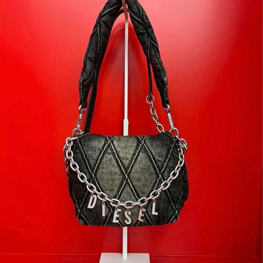 Diesel Charm-D 掛飾logo單肩包 小號 黑色-0