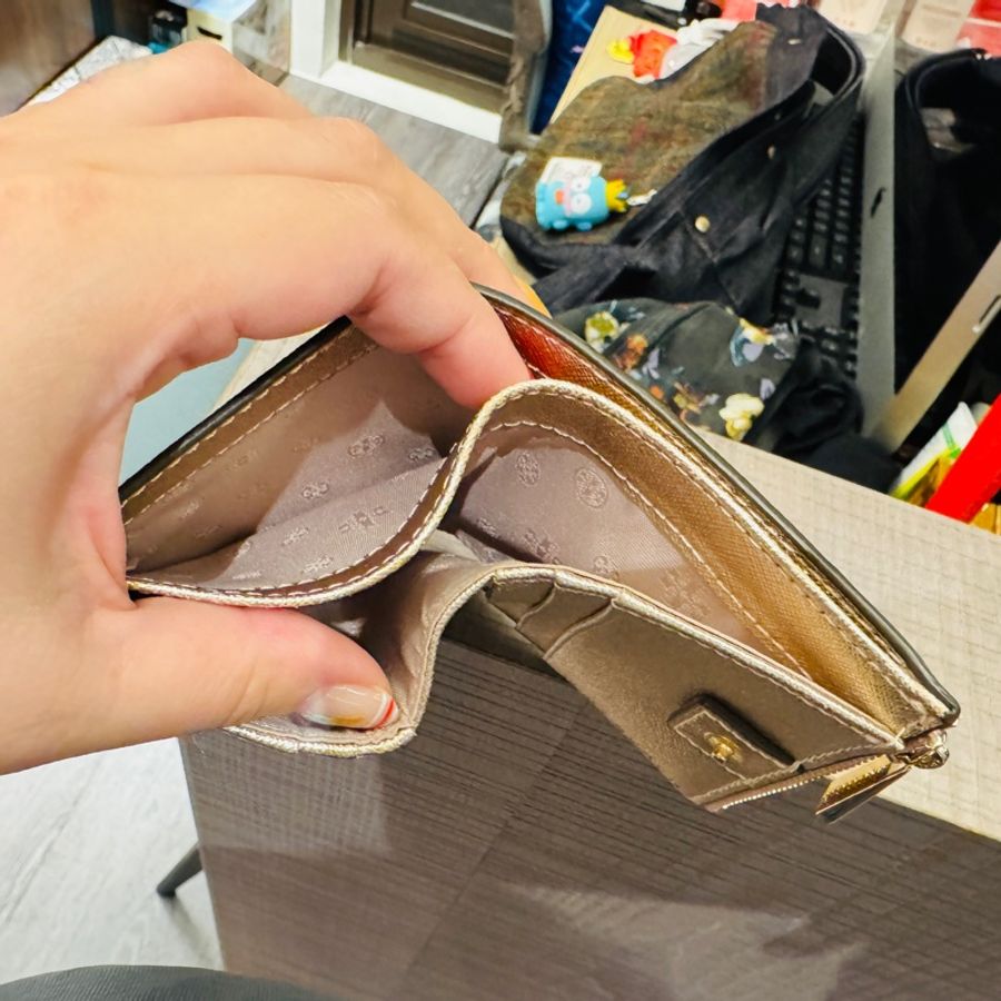 TORY BURCH 玫瑰金防刮皮短夾-8