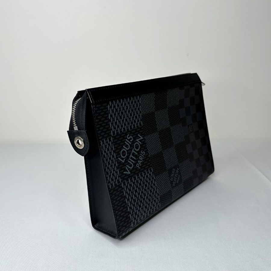 LV 棋盤格Voyage手拿包-5
