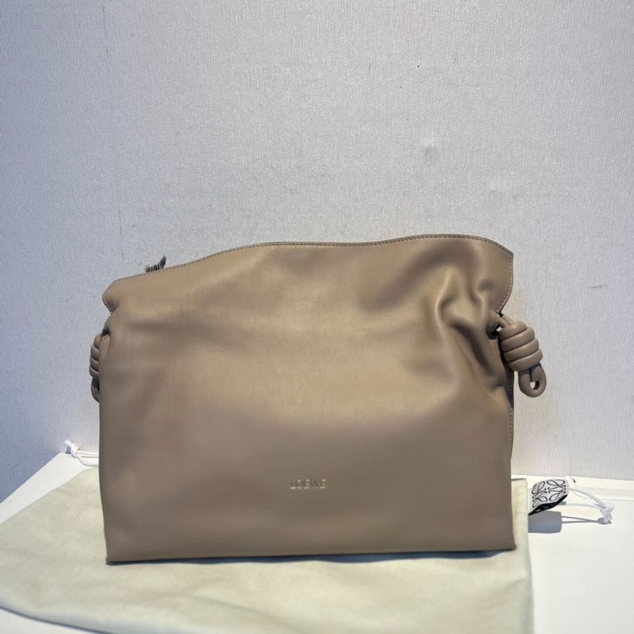 【LOEWE 羅威】Flamenco Clutch 中款 納帕小牛皮 手拿包 肩背包 斜背包 沙色-7