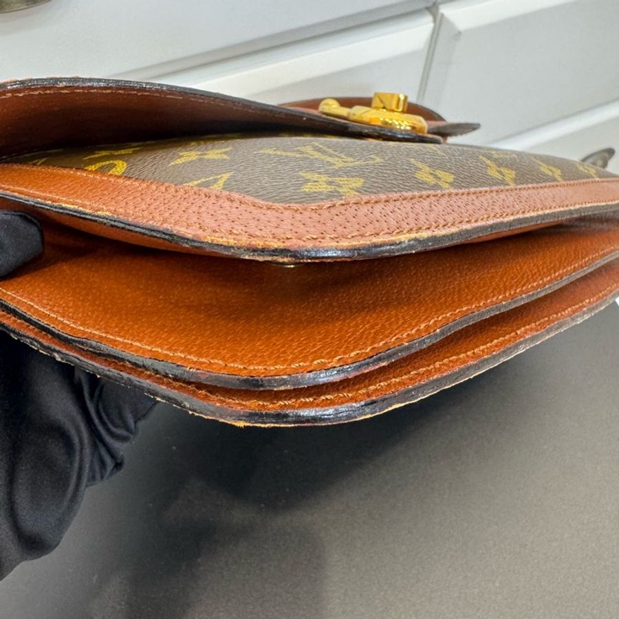 Louis Vuitton 紅皮肩背包-26