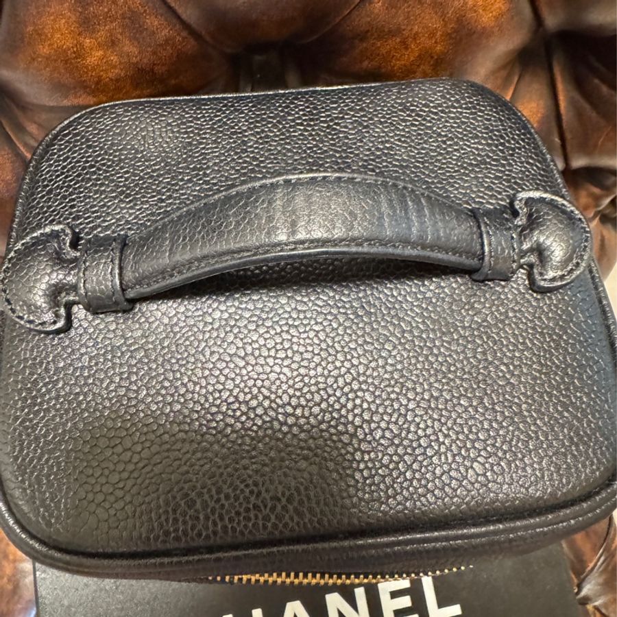 日本中古香奈兒 CHANEL 魚子醬荔枝皮 黑色金鏈 化妝箱 Vintage Vanity bag 化妝包 手提包 有卡有盒-20