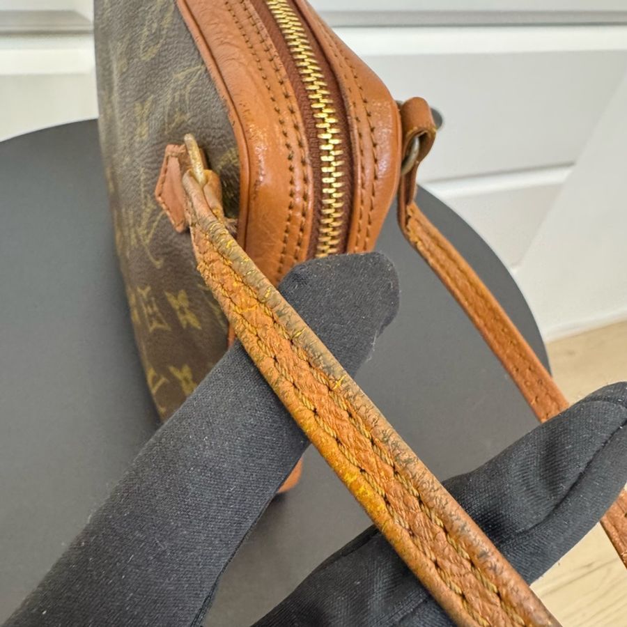 Louis Vuitton 方型手拿包-17