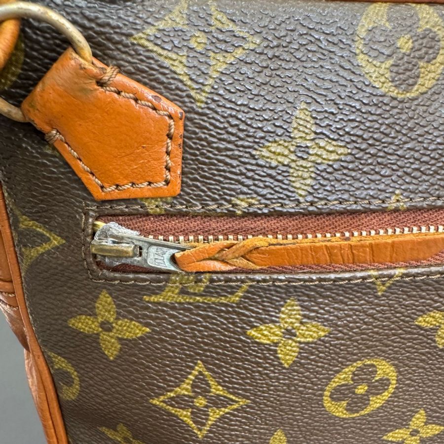 Louis Vuitton 方型手拿包-18