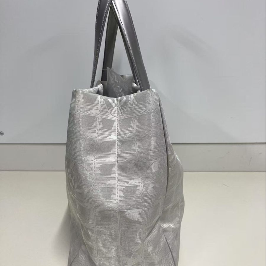 「JL精品代購」 香奈兒冰格大號白銀色-4