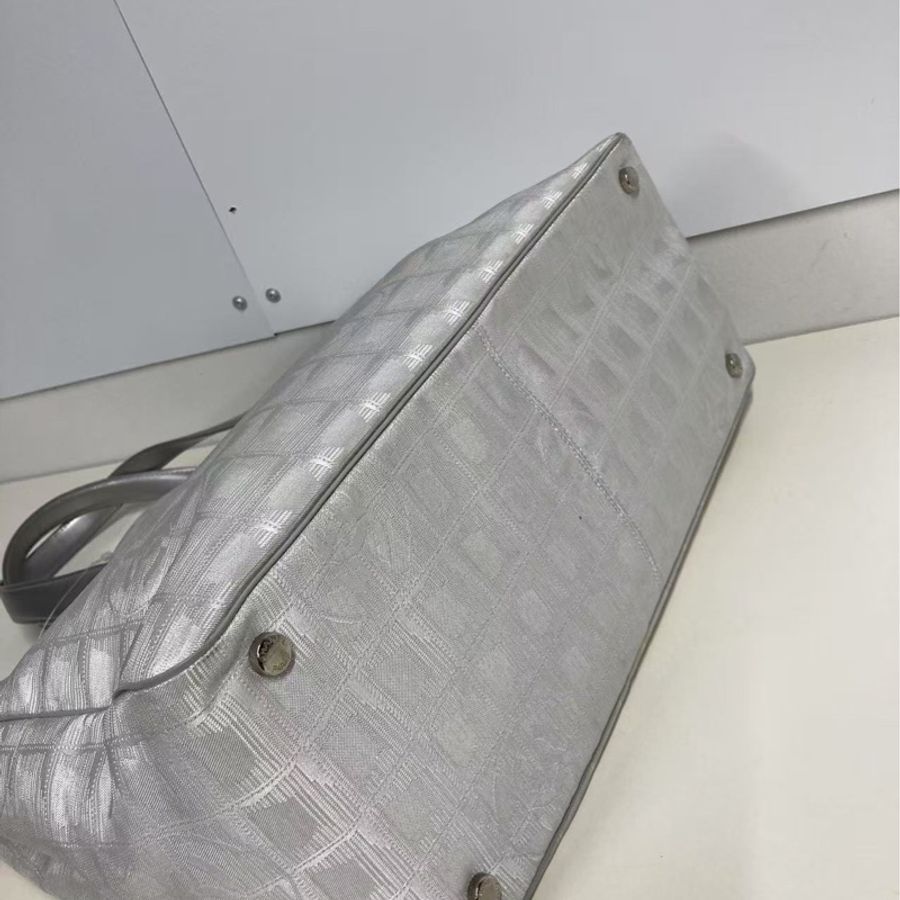 「JL精品代購」 香奈兒冰格大號白銀色-6