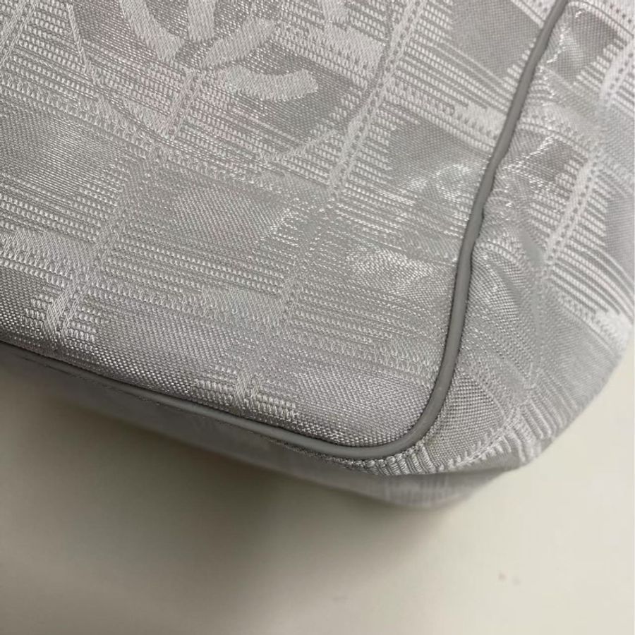 「JL精品代購」 香奈兒冰格大號白銀色-8