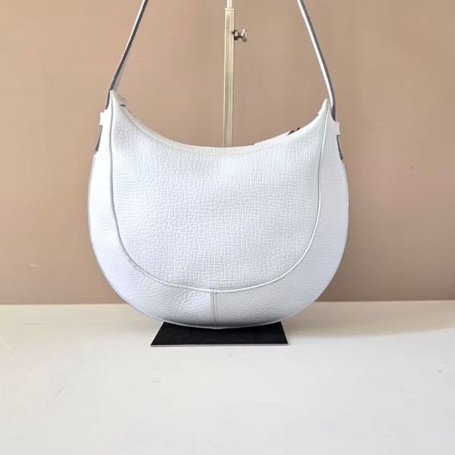 【LA LUNE】稀有中古包 Loewe淺藍半月復古包 皮革腋下包 側背包 單肩包 古董-2
