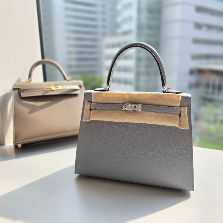 (2025 新色 木偶灰) HERMES 愛馬仕KELLY25 凱莉包25 KL25 刻 木偶灰 KELLY25 VEAU MADAME 防塵袋/原廠盒子/鎖組/購買證明-1