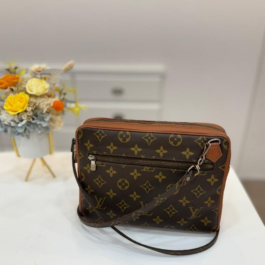 【赫蒂國際精品】 Louis Vuitton 路易威登 紅皮老花方形斜背包 vintage-1
