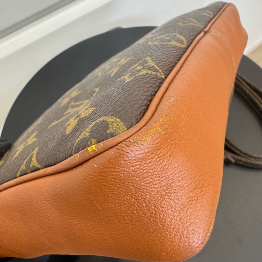 【赫蒂國際精品】 Louis Vuitton 路易威登 紅皮老花方形斜背包 vintage-11