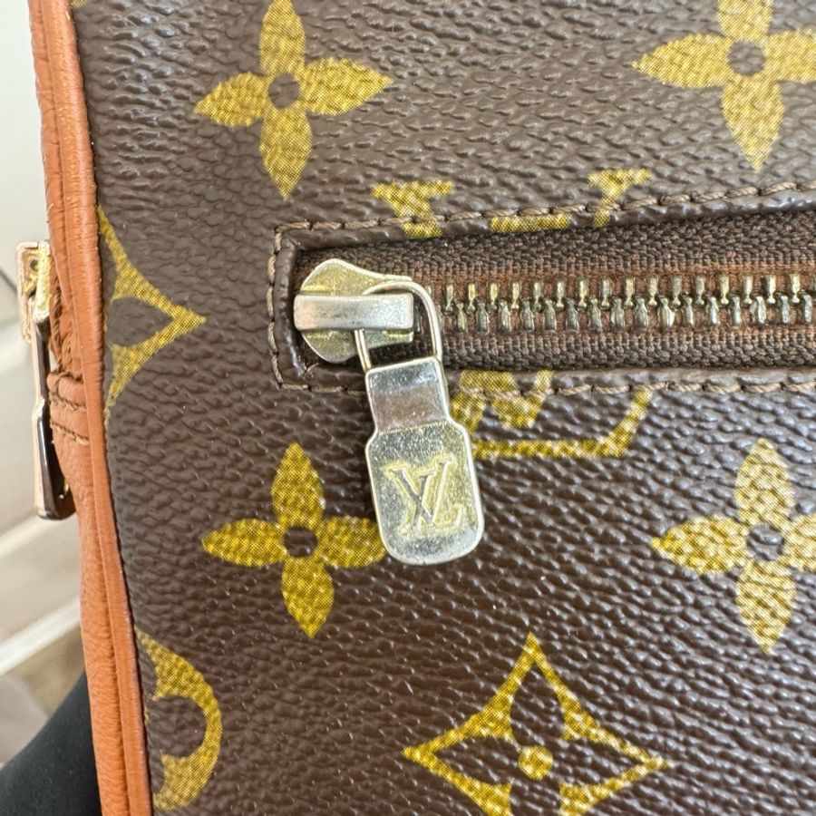 【赫蒂國際精品】 Louis Vuitton 路易威登 紅皮老花方形斜背包 vintage-20