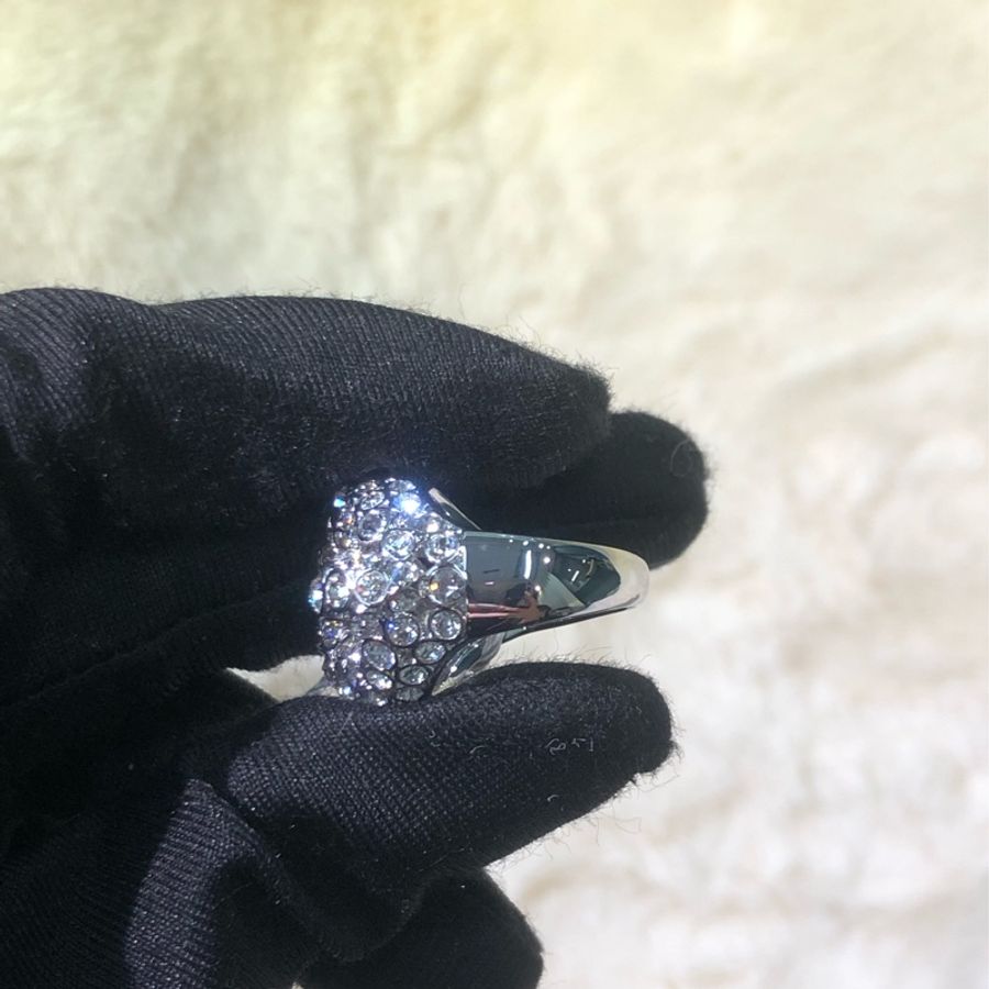 Swarovski 司華洛世奇 銀色水鑽戒指 XB367-4