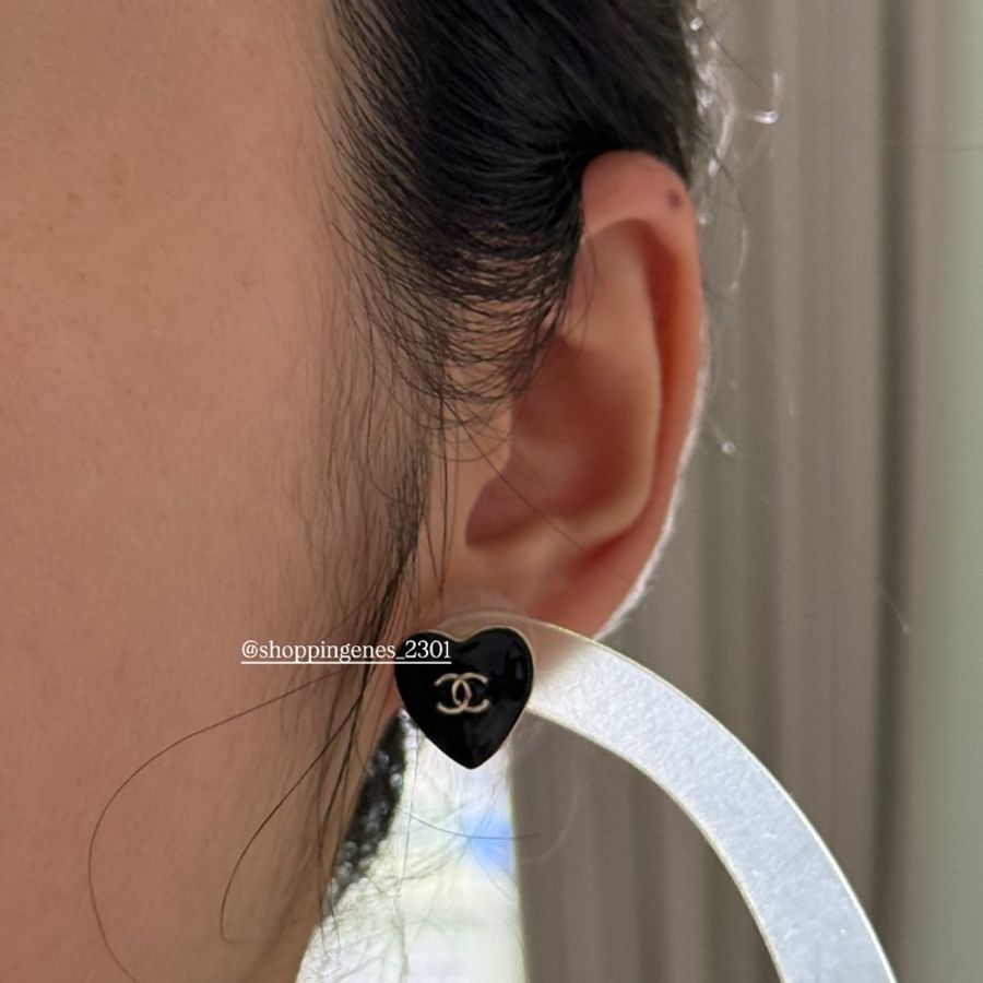 香奈兒 Chanel 全新品 25B 黑色琺瑯小愛心耳環-8