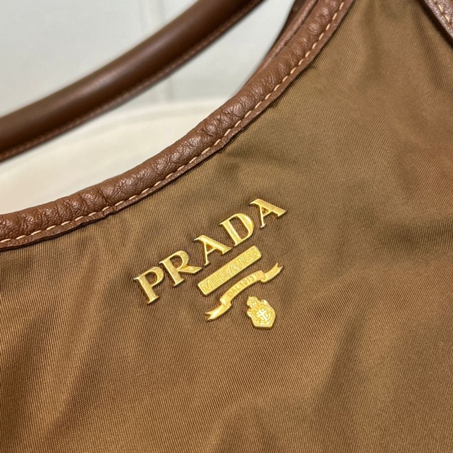 Prada 啡色降落傘手提袋 XA276-12