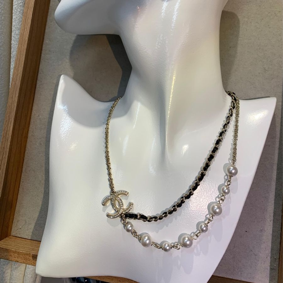 CHANEL 珍珠雙層 皮穿鏈 閃石雙C logo項鏈 X950-0