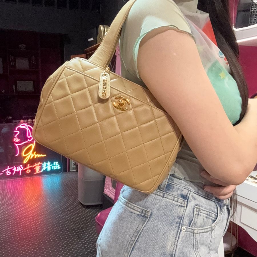 Chanel vintage 奶茶色肩背包/手提包/王吉娜古董精品-7