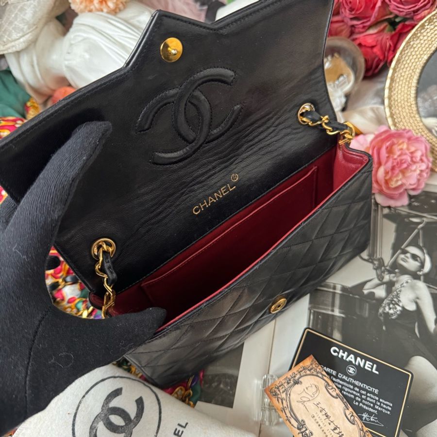 Chanel vintage 大金logo斜背包/信封包/王吉娜古董精品-7
