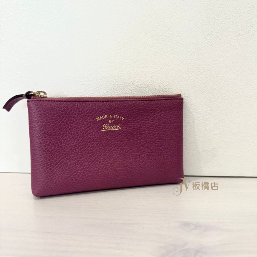 gucci桃紅牛皮金色草寫logo拉鍊小可愛806480512-0
