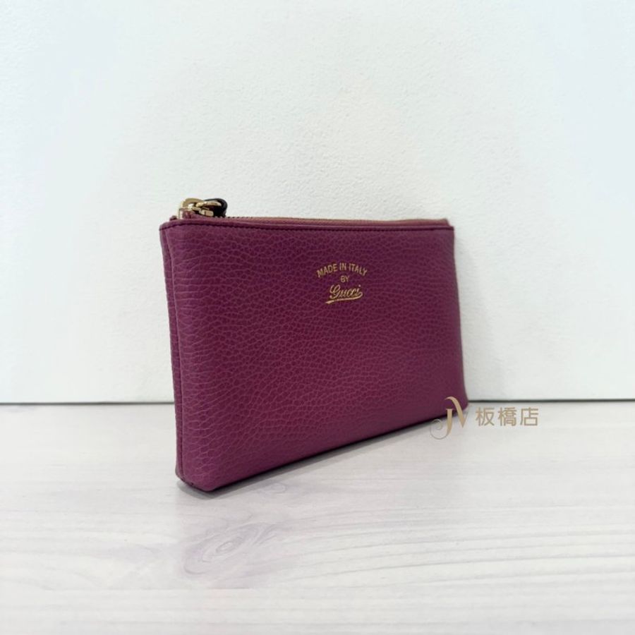 gucci桃紅牛皮金色草寫logo拉鍊小可愛806480512-2