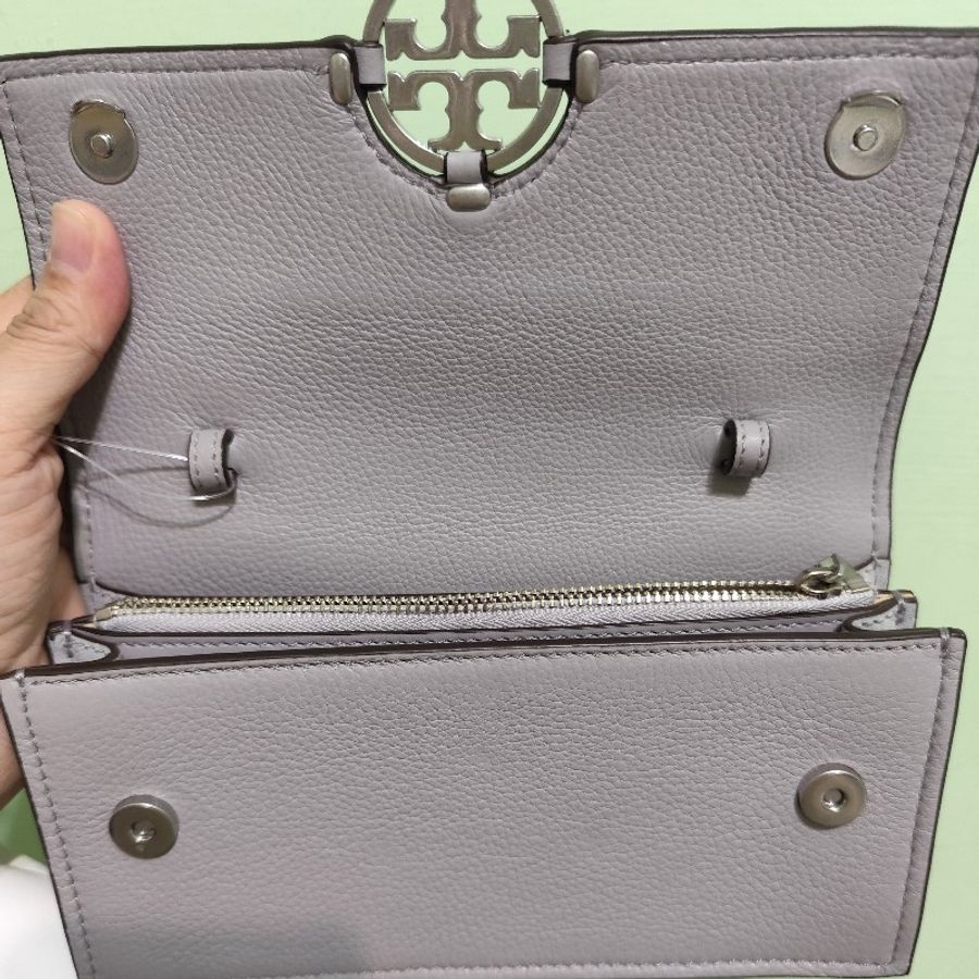 TB Toryburch MILLER 專櫃款 可拆帶皮革手拿/斜背包(淺灰)小款 全新(不可議)-15