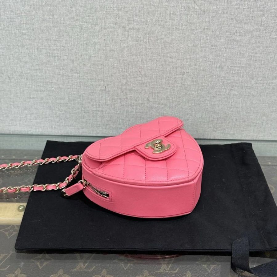 CHANEL 粉金愛心菱格紋肩背斜背包13*12*5 99新 配件盒子塵袋保卡-3