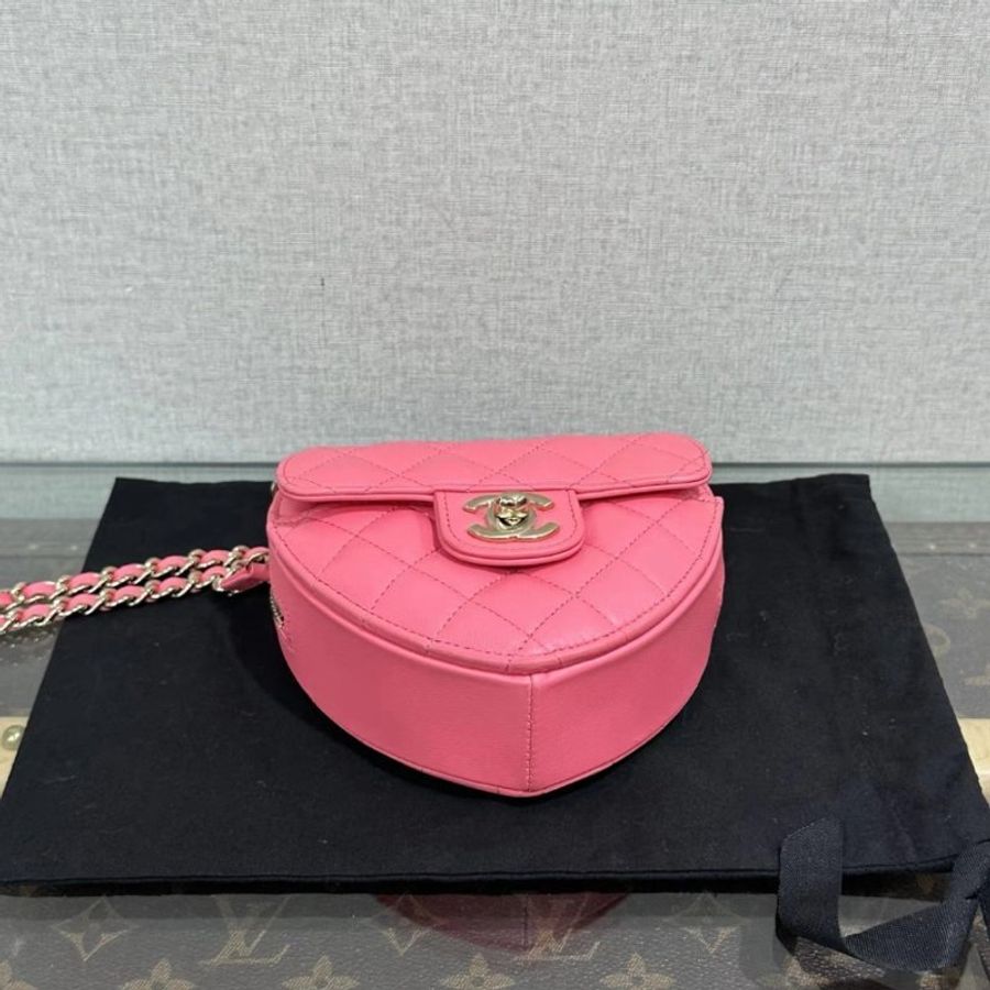 CHANEL 粉金愛心菱格紋肩背斜背包13*12*5 99新 配件盒子塵袋保卡-4