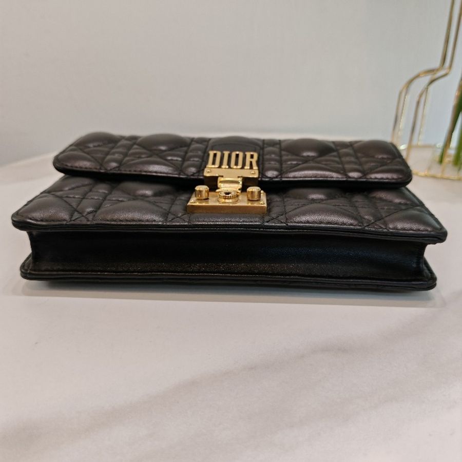 Dior addict wallet on chain-9