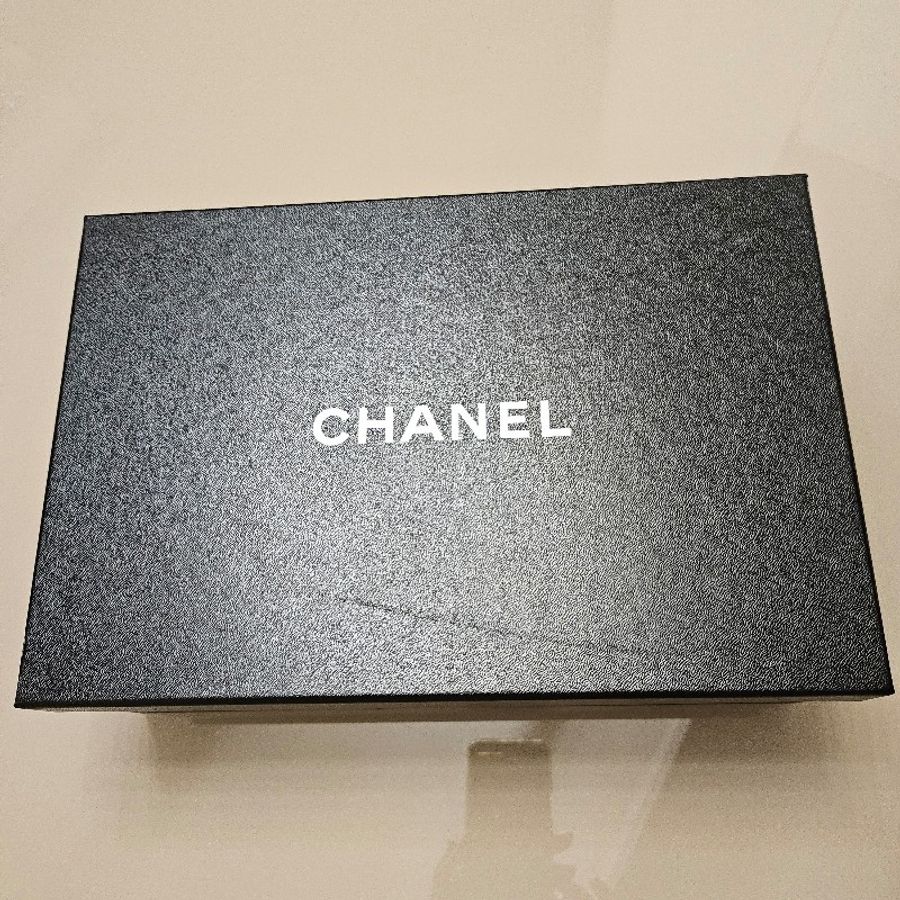 chanel黑色絲絨山茶花鞋頭拼接緞面-10