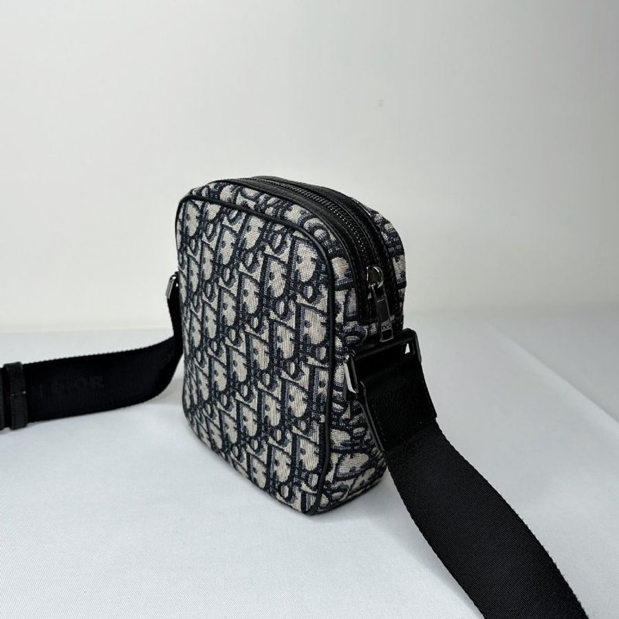 DIOR Oblique刺繡相機包-4