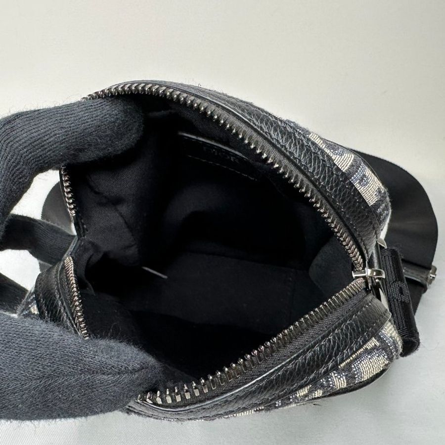 DIOR Oblique刺繡相機包-6
