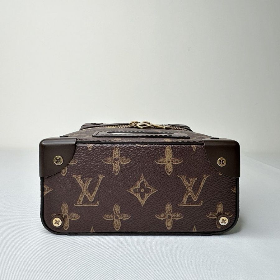 LV Vertical Box Trunk盒子包-9