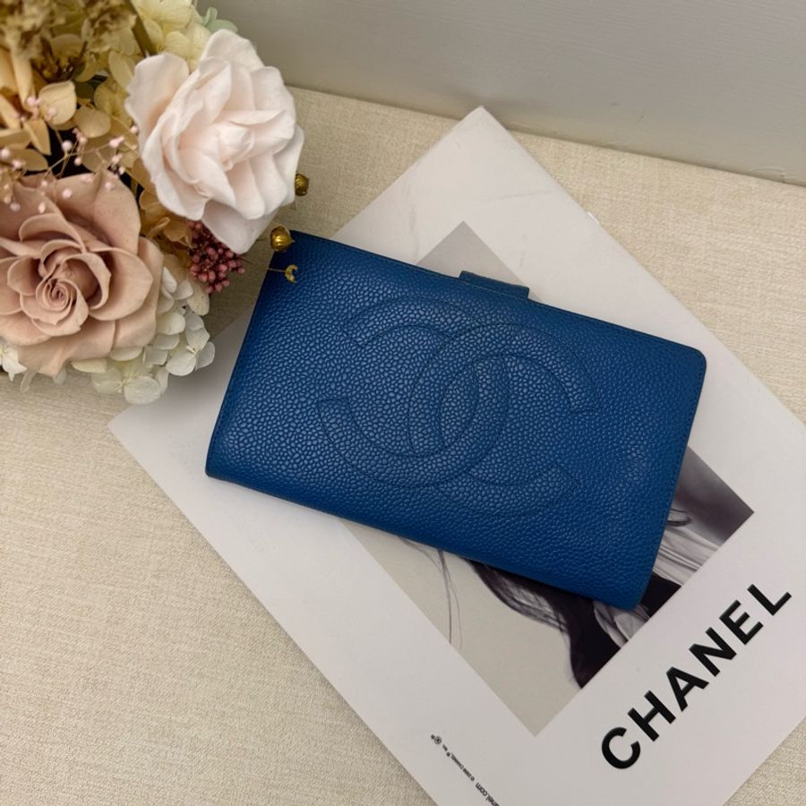 Chanel 深藍皮革長夾-1