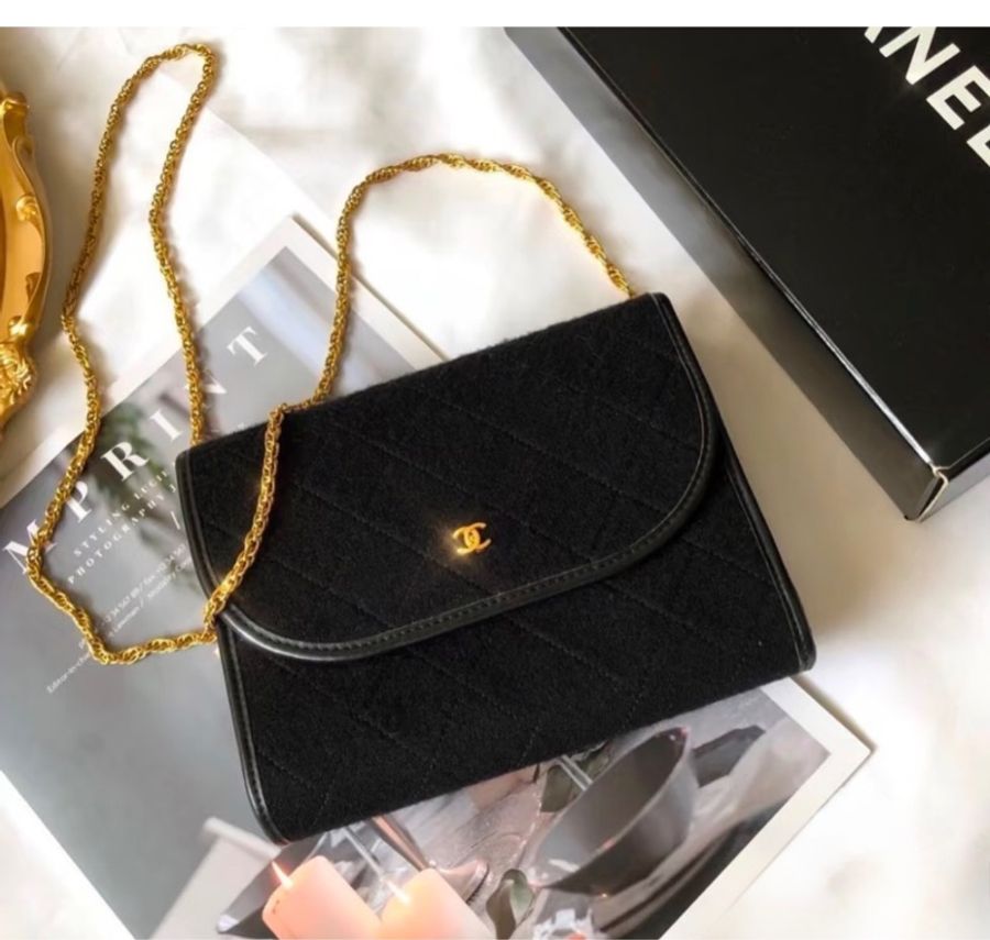 Chanel 金鏈斜背包/肩背包/王吉娜古董精品-0