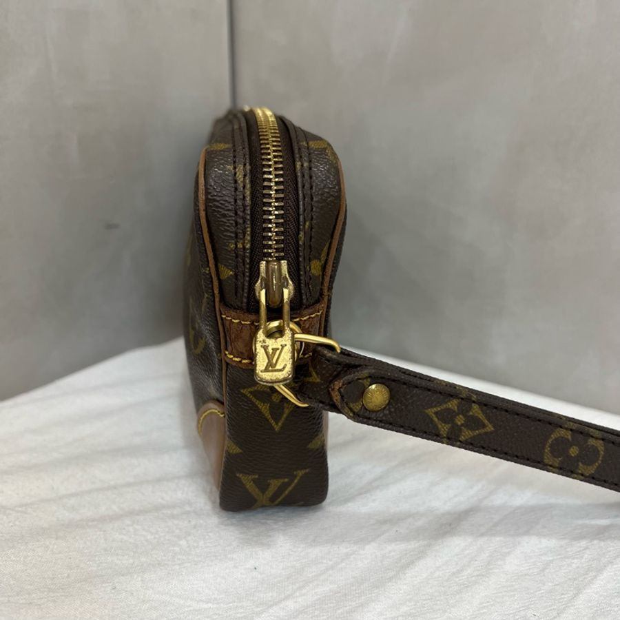 Louis Vuitton 橫版相機手拿包-7