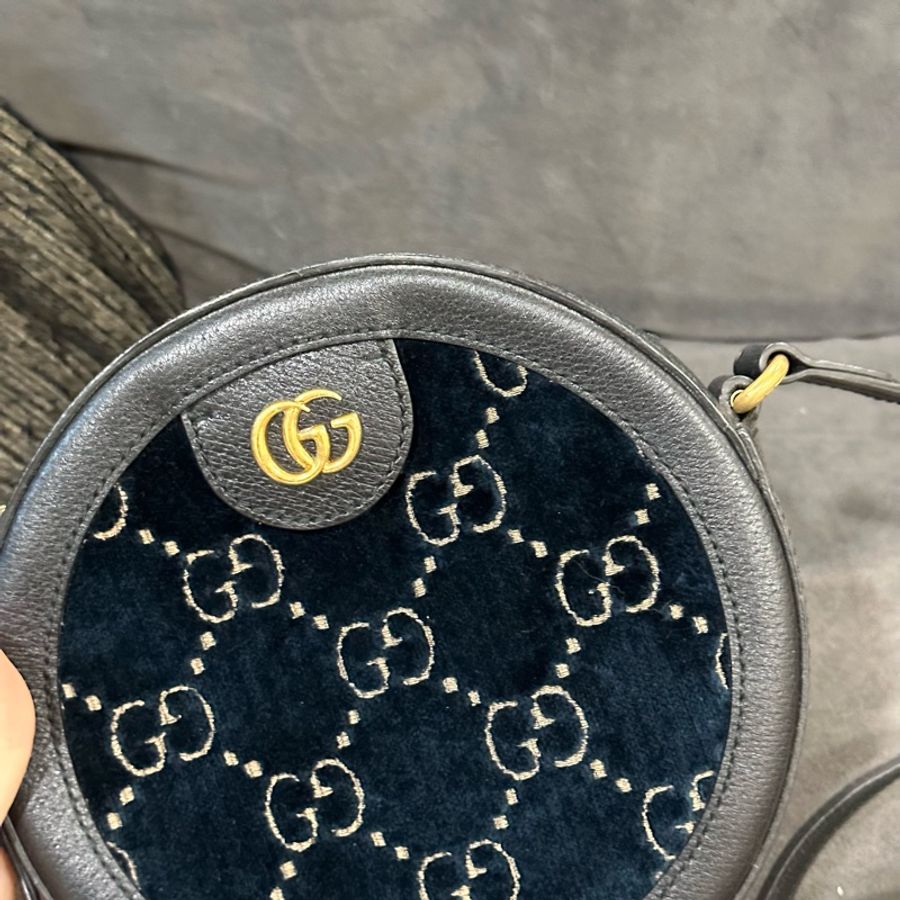 99新🈶️購證❤️ gucci #絲絨 #圓餅包 #斜背包 #斜挎包-3