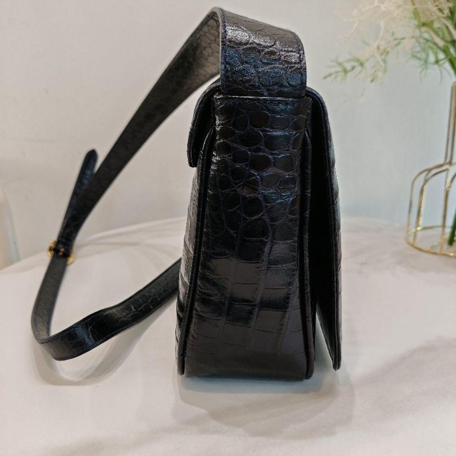 Ferragamo bag-5