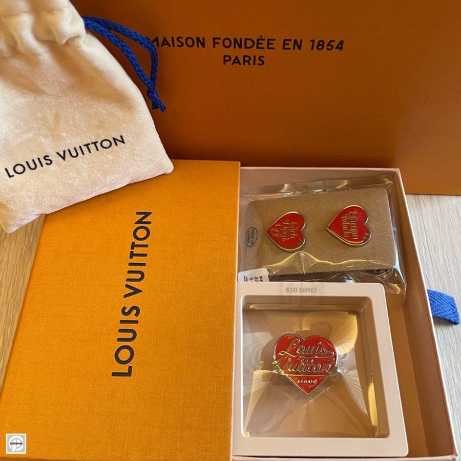 LV MADE LV x NIGO & HUMAN MADE x GIRLS DON’T CRY Pin 別針組-1