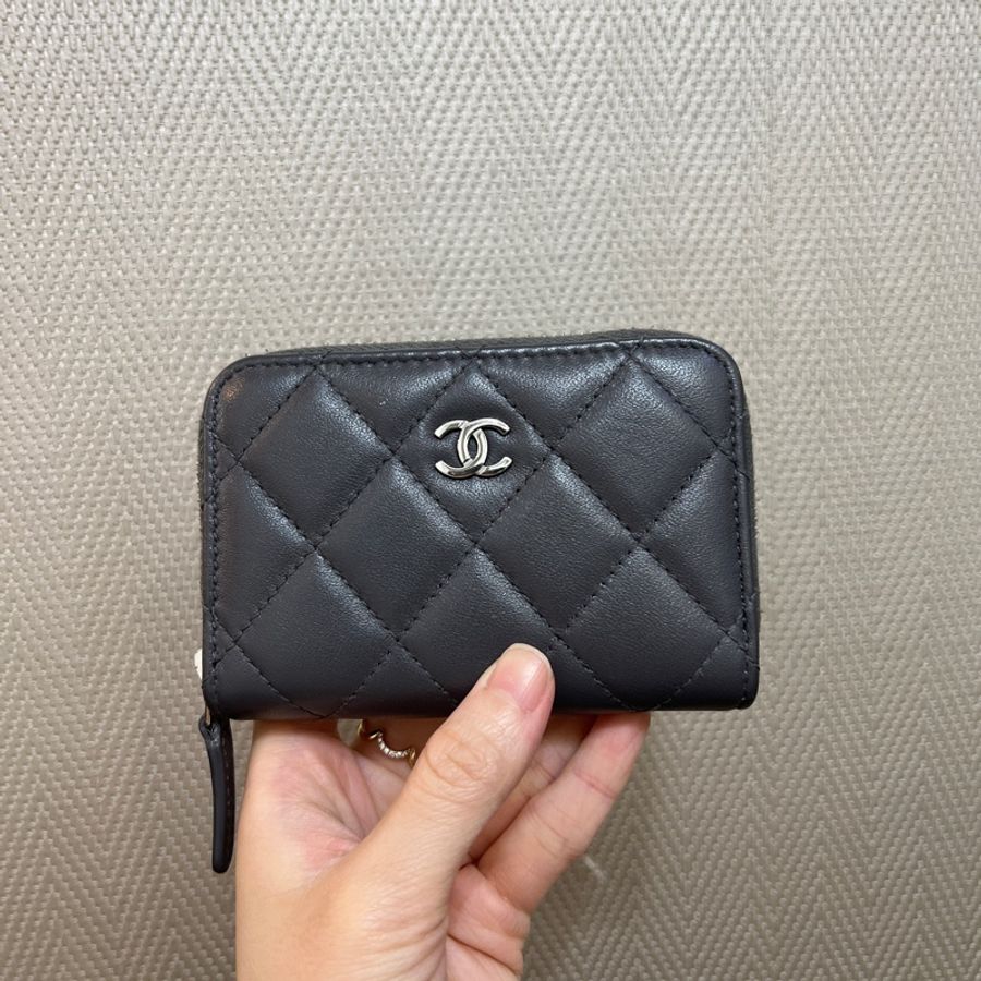 Chanel 深灰羊皮銀釦零錢卡包AP0216-0