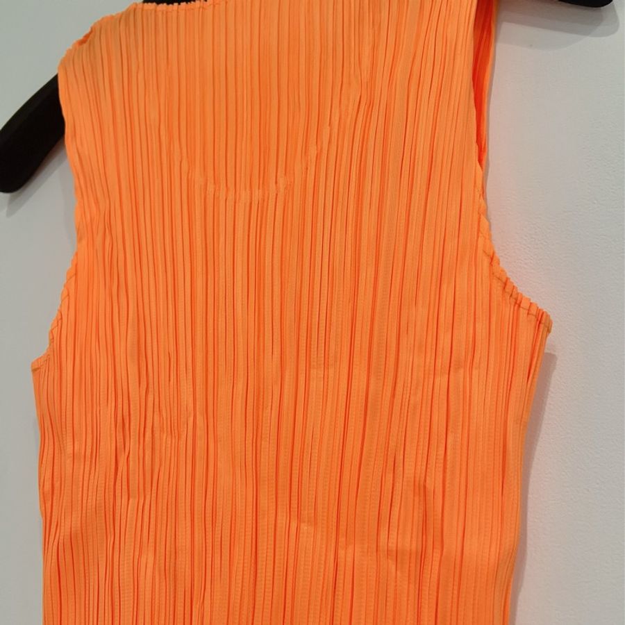 《二手品》三宅一生pleats please螢光橘皺摺背心-4