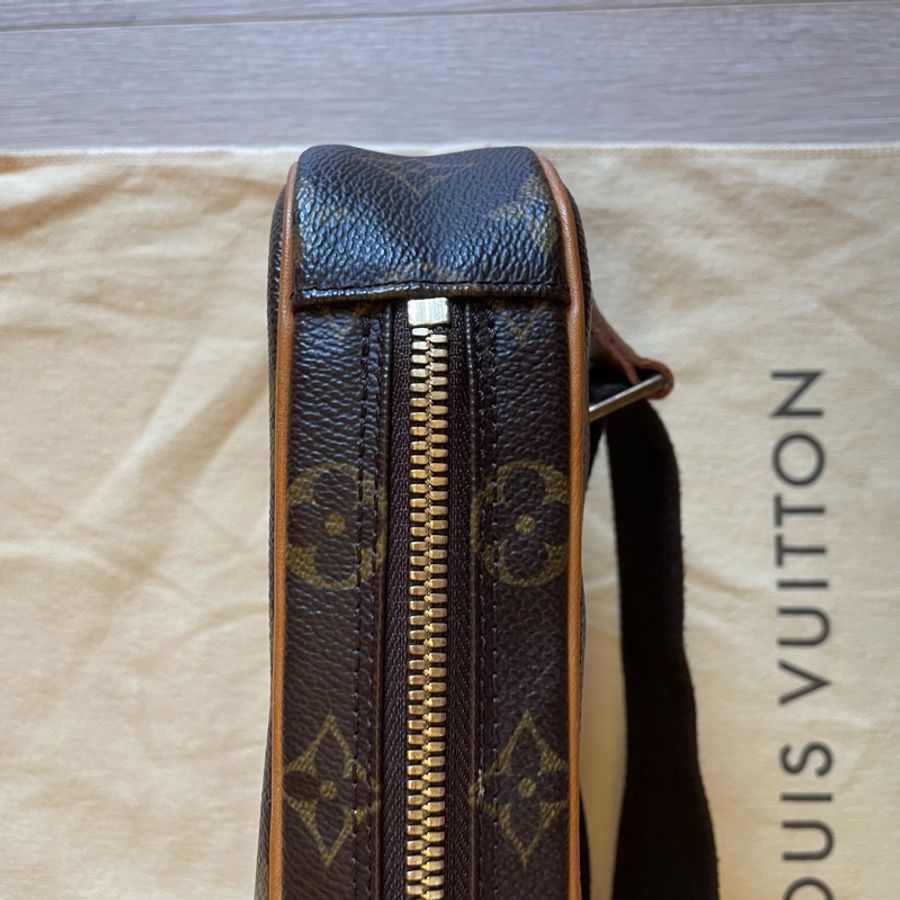 LV Louis Vuitton Monogram 腰包M51870-10