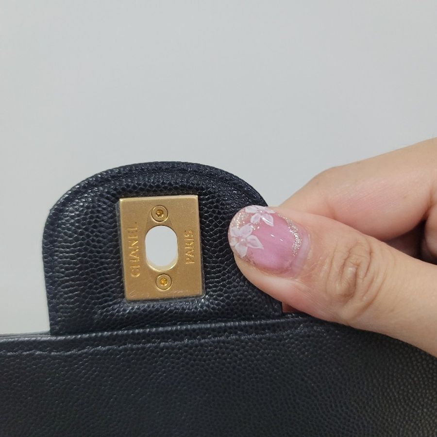 Chanel 全新晶片款稀有雕刻紋手提肩背兩用包-6
