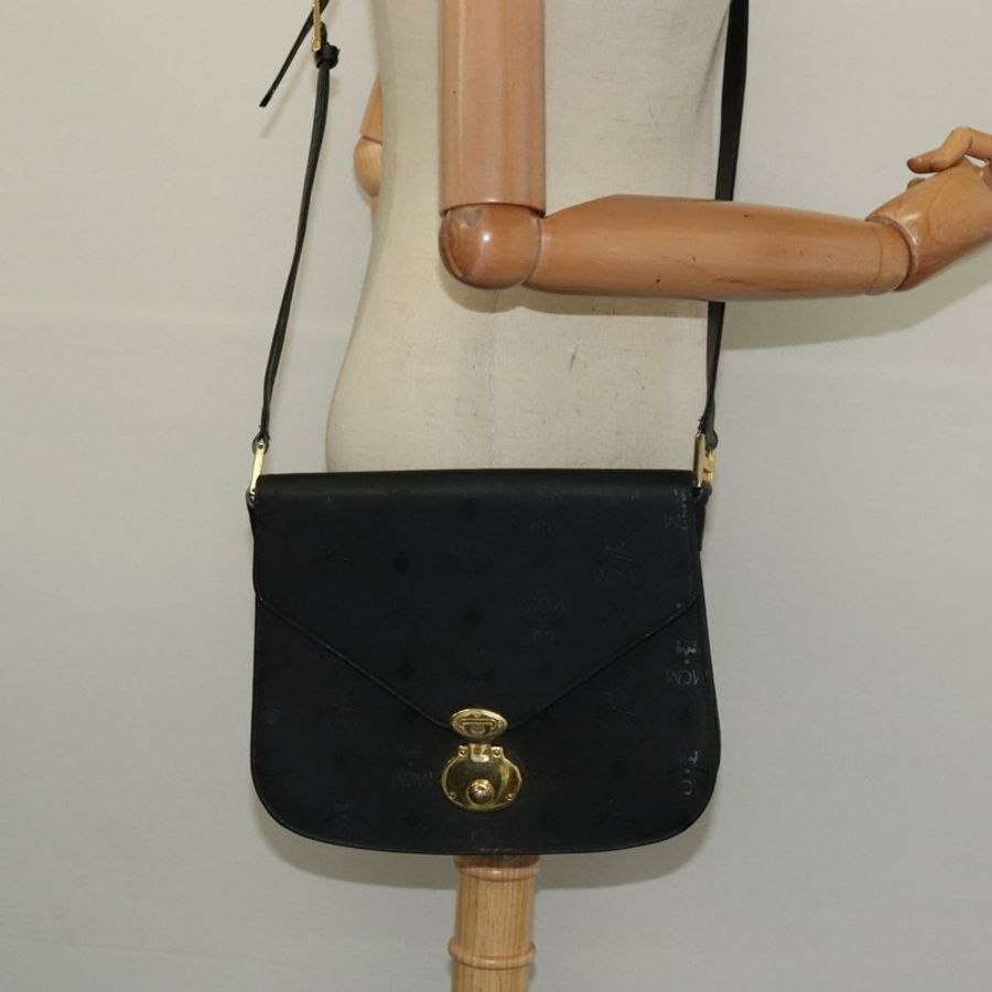 【日本直送】MCM Vicetos Logoogram 單肩包 PVC 黑金 正品 BA2965-24