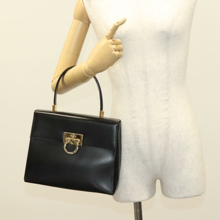 【日本直送】Salvatore Ferragamo Gancini 手提包 皮革 黑色 金色 正品 132079-24