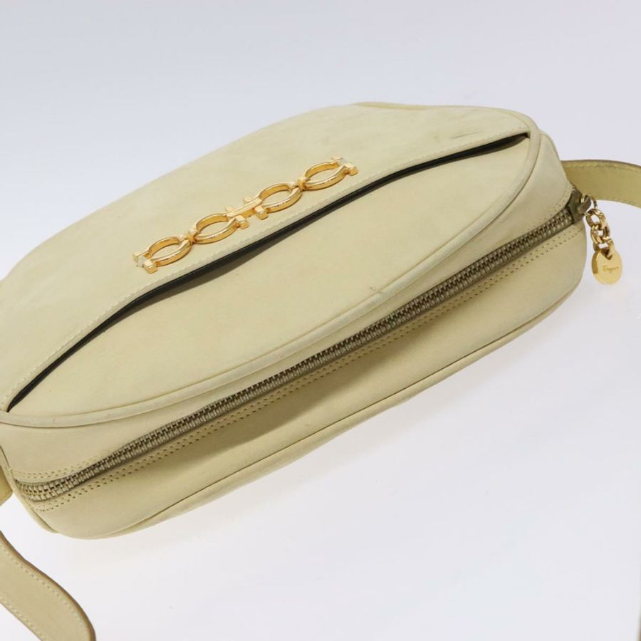 【日本直送】Salvatore Ferragamo Gancini 麂皮米色金色單肩包 正品 bs27824-5