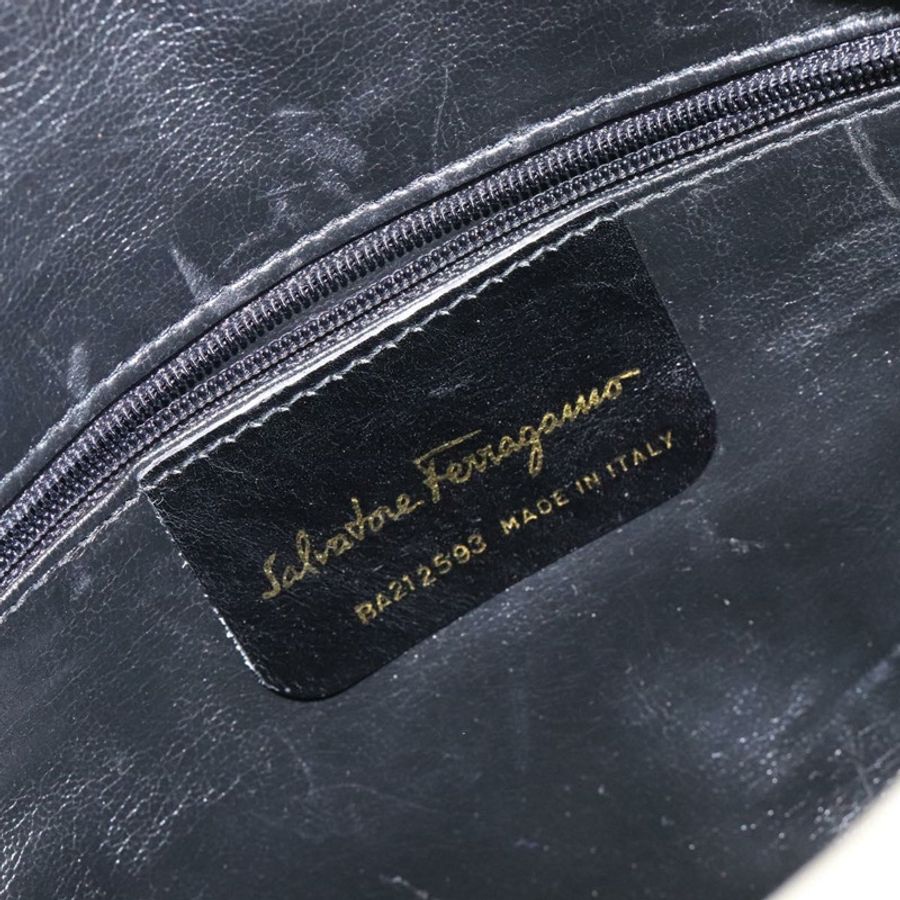 【日本直送】Salvatore Ferragamo Gancini 麂皮米色金色單肩包 正品 bs27824-11