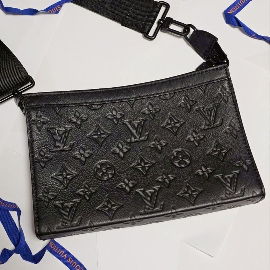 Louis Vuitton Gaston 牛皮壓紋二合一斜背包(黑)-5